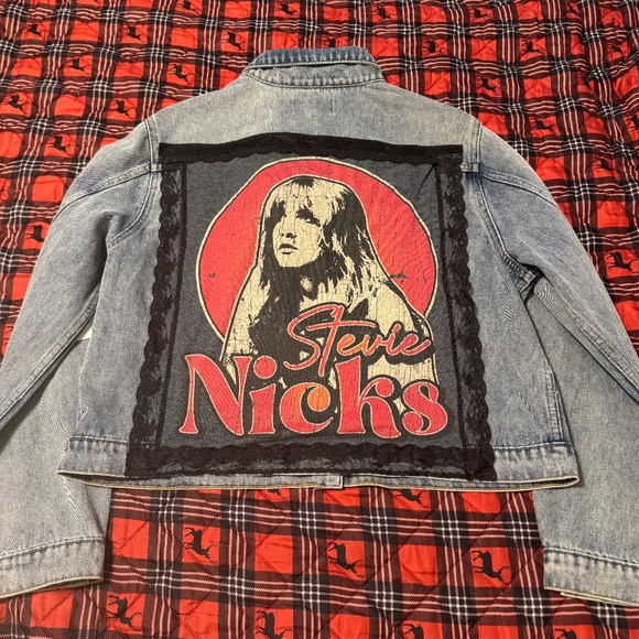 Stevie Nicks Upcycled Graphic T-Shirt & Jean Jacket - Leather & Lace Embellished - Picture 5 of 6